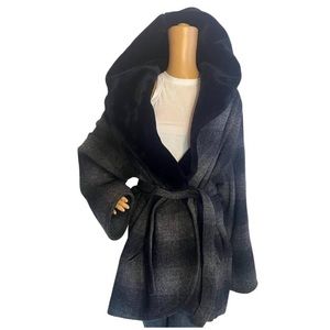 Vintage Lorovi Charcoal Grey and Black Plaid Coat